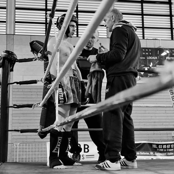 Cours de boxe pour enfants et ados au Tonic ! - Tonic Club Feurs